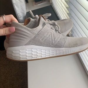 new balance tennis shoes